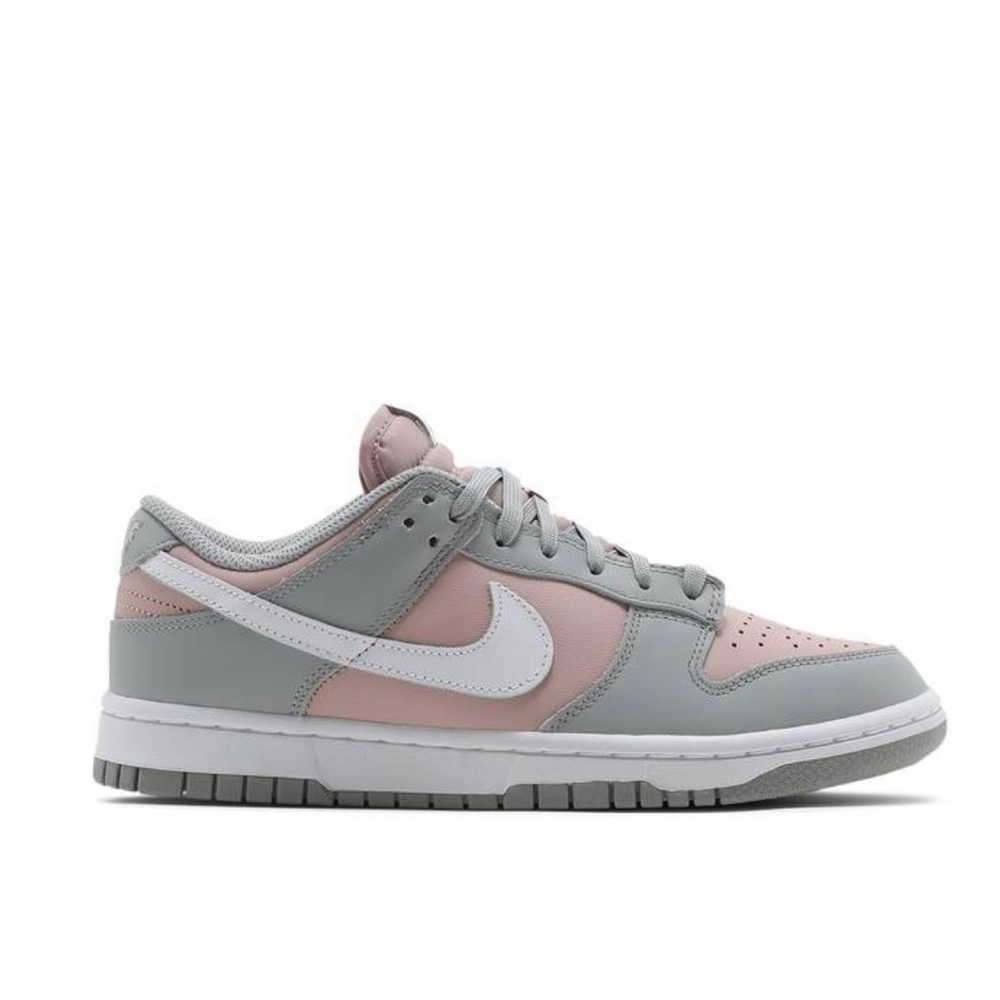 Nike Dunks - soft grey pink